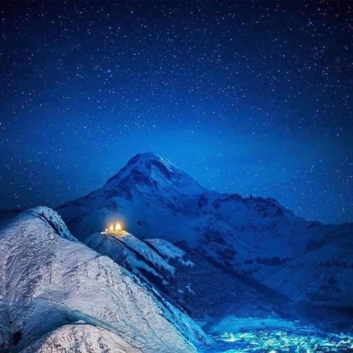 Hotel Kazbegi 1 מראה חיצוני תמונה